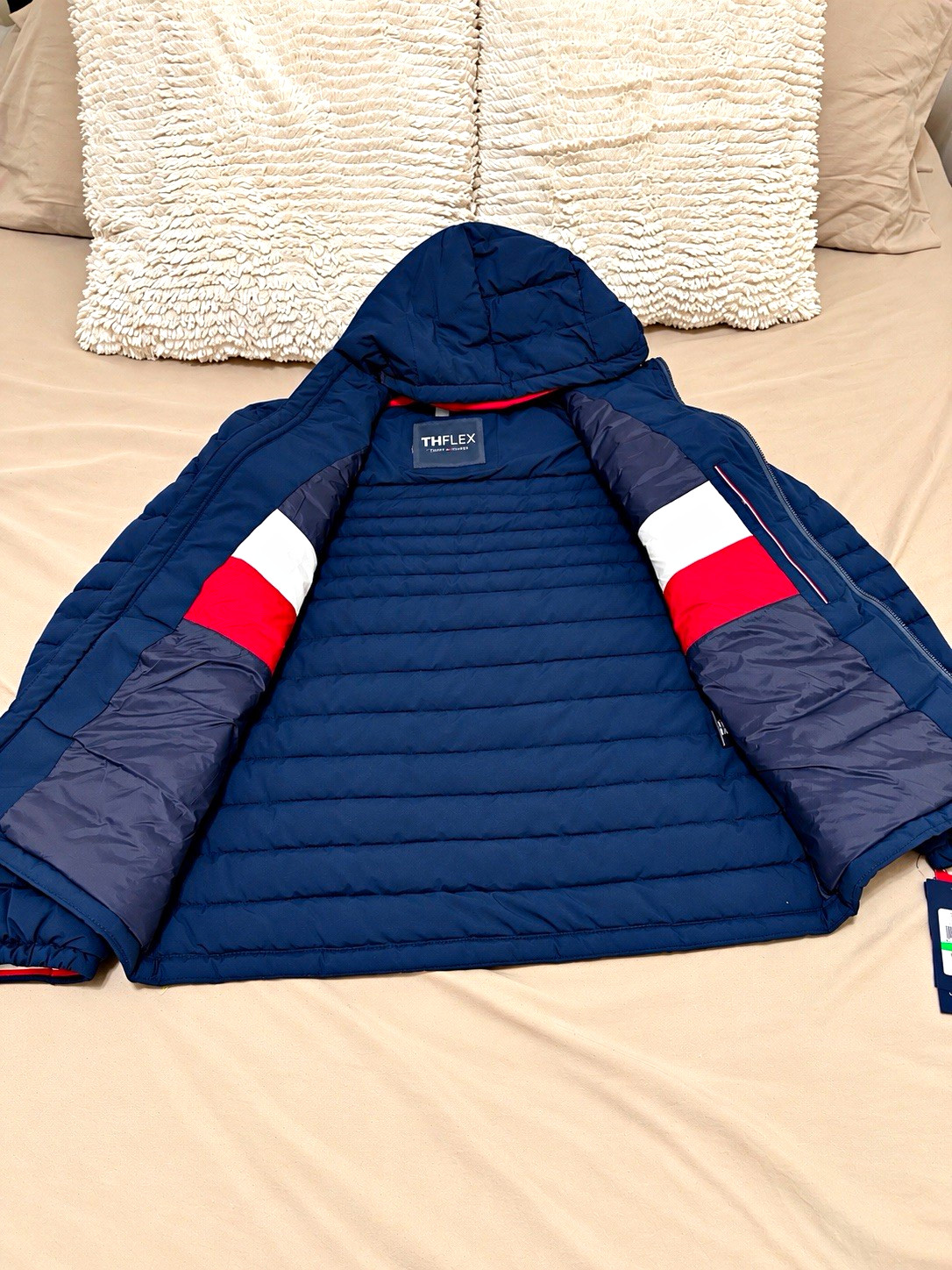 Tommy Hilfiger THFLEX Men\'s Blue Hooded Lightweight Full Zip Puffer Jacket L