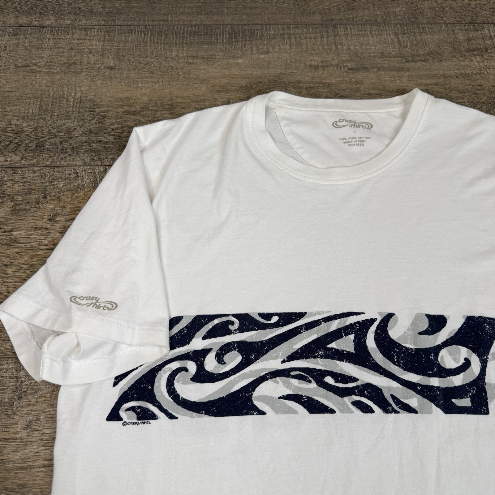 Crazy Shirts Hawaii Mens T-Shirt Large White Tribal Hawaii Logo Pima Cotton B3