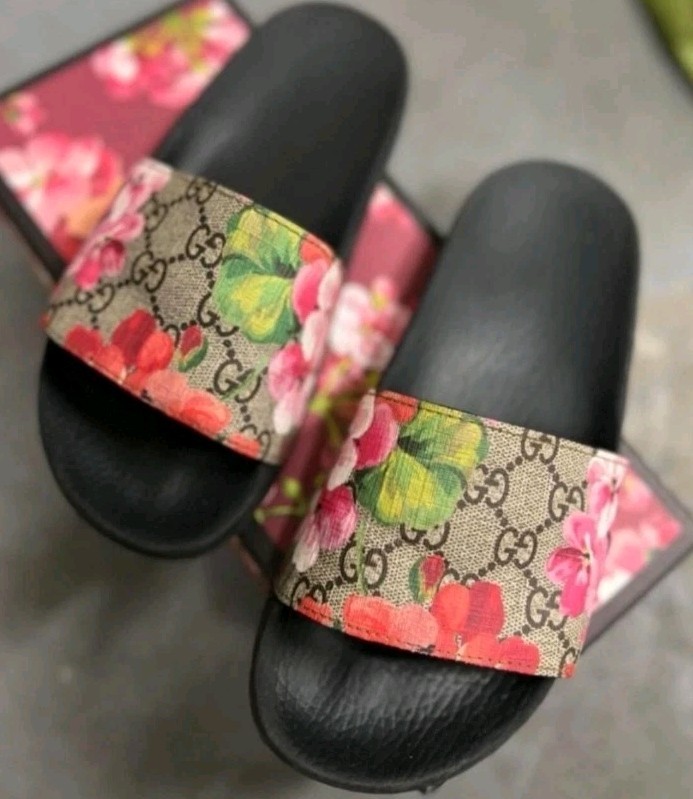 Gucci Floral PINK BLOOM Slides  US WOMAN SIZE 6 CLEARANCE $239