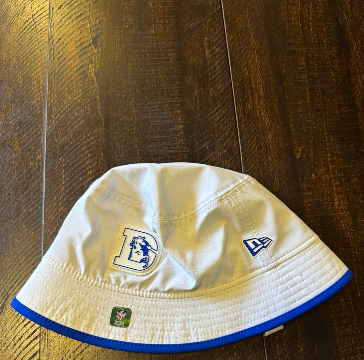 New Era NFL Denver Broncos White/Blue Polyester Twill Bucket Hat One Size