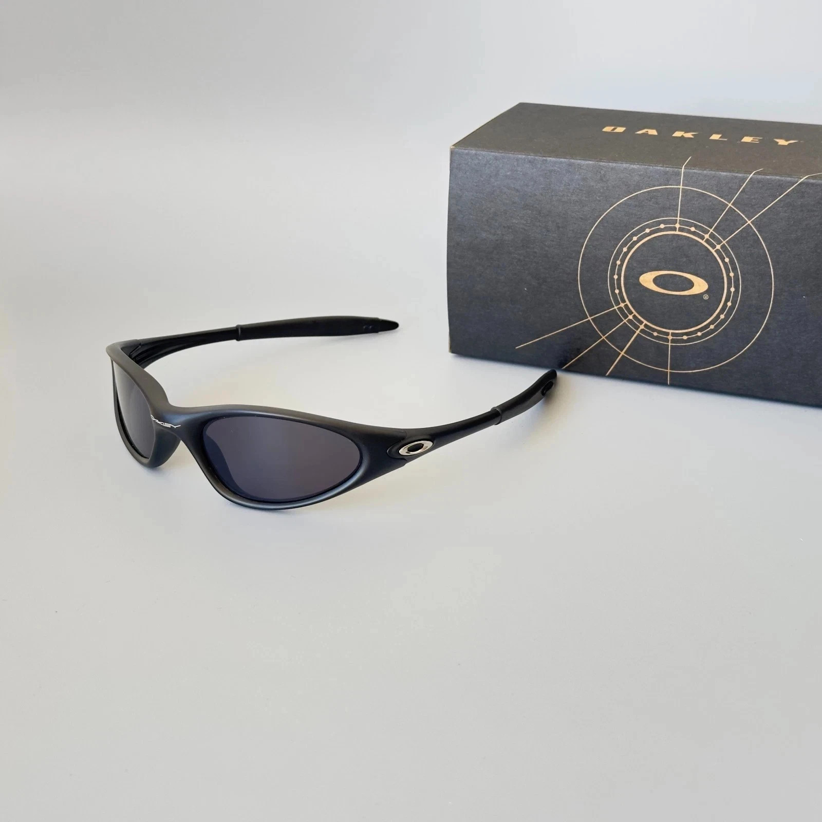 Oakley Eye Jacket 1.0 Black Frame Black Lenses Vintage Sunglasses