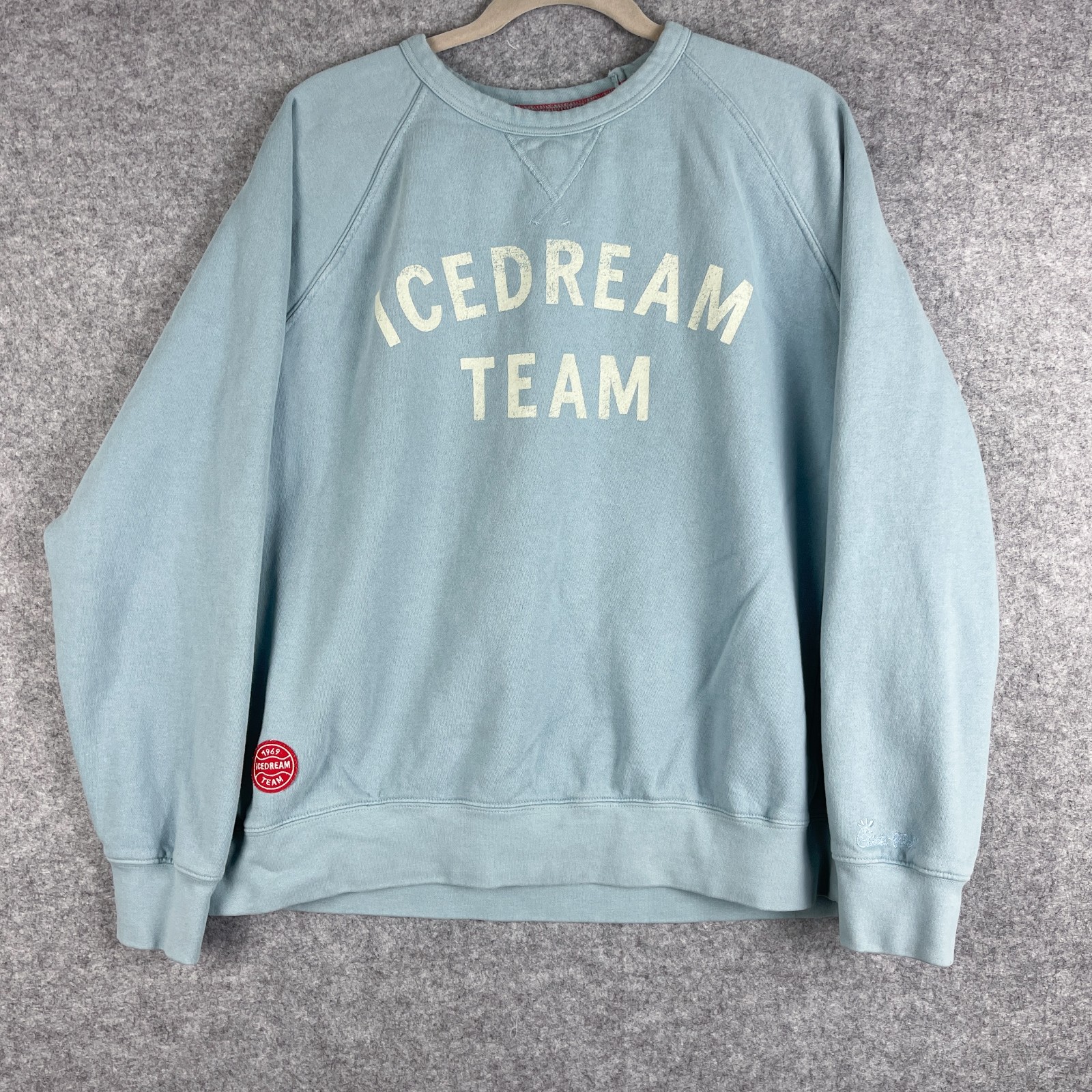 Authentic Originals Chick-Fil-A Sweatshirt Adult Blue XL IceDream Team Crewneck