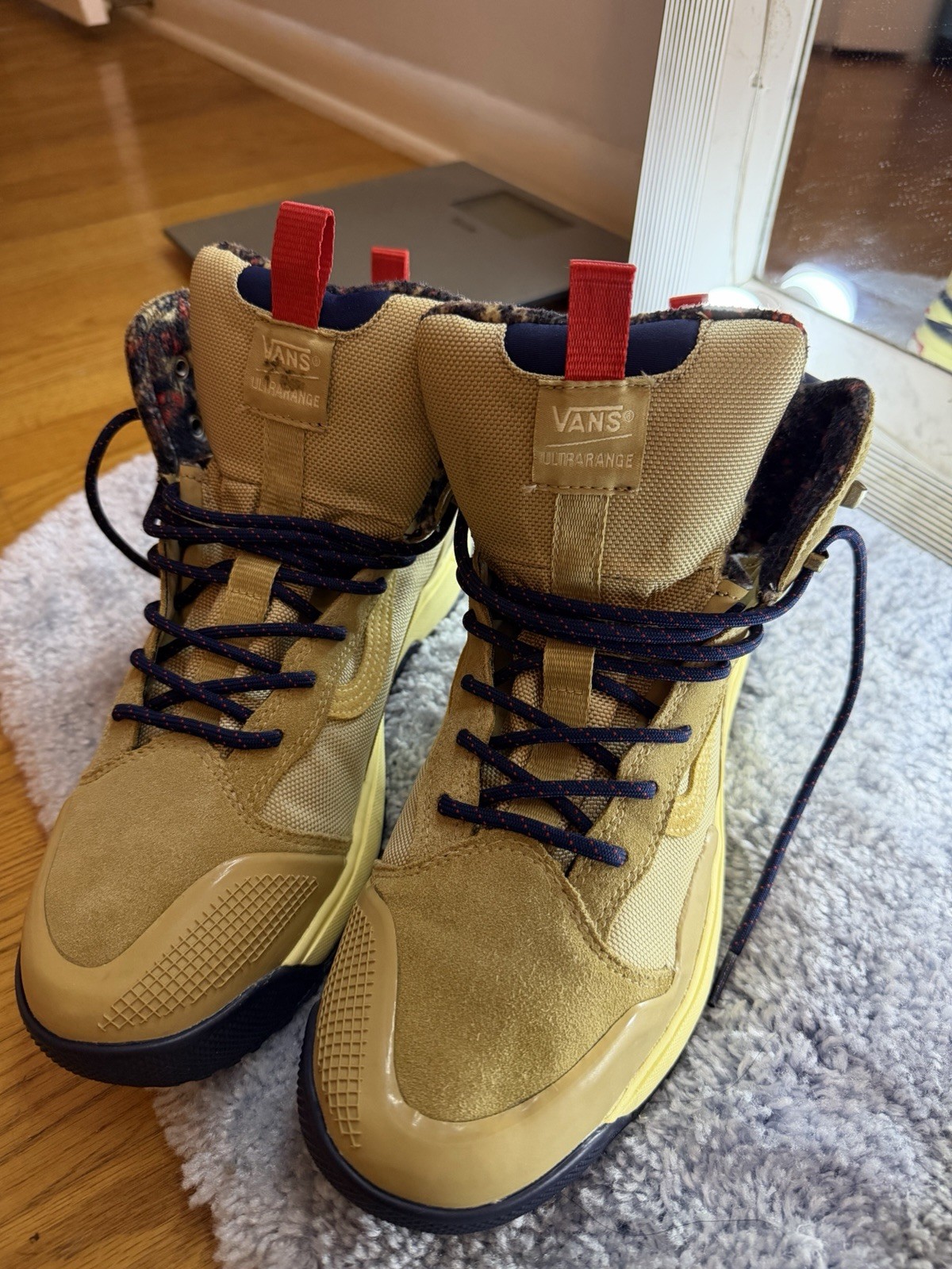 Vans UltraRange EXO Hi MTE Wheat Tan Men\'s 10.5 Winter Boots Sneakers