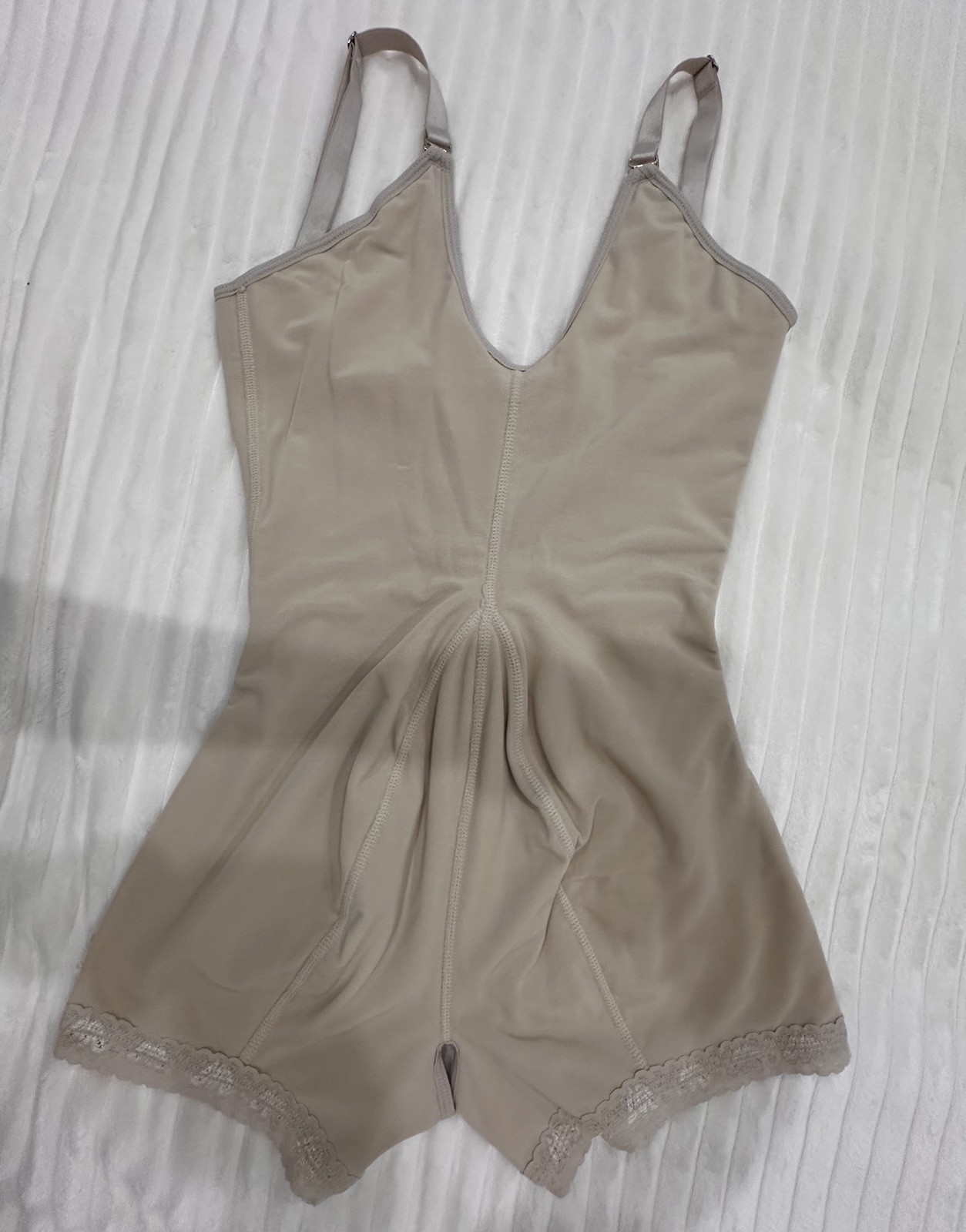 Ann Michell 1041 Titi High Compression Knee Length Shapewear Beige Size L - NWT
