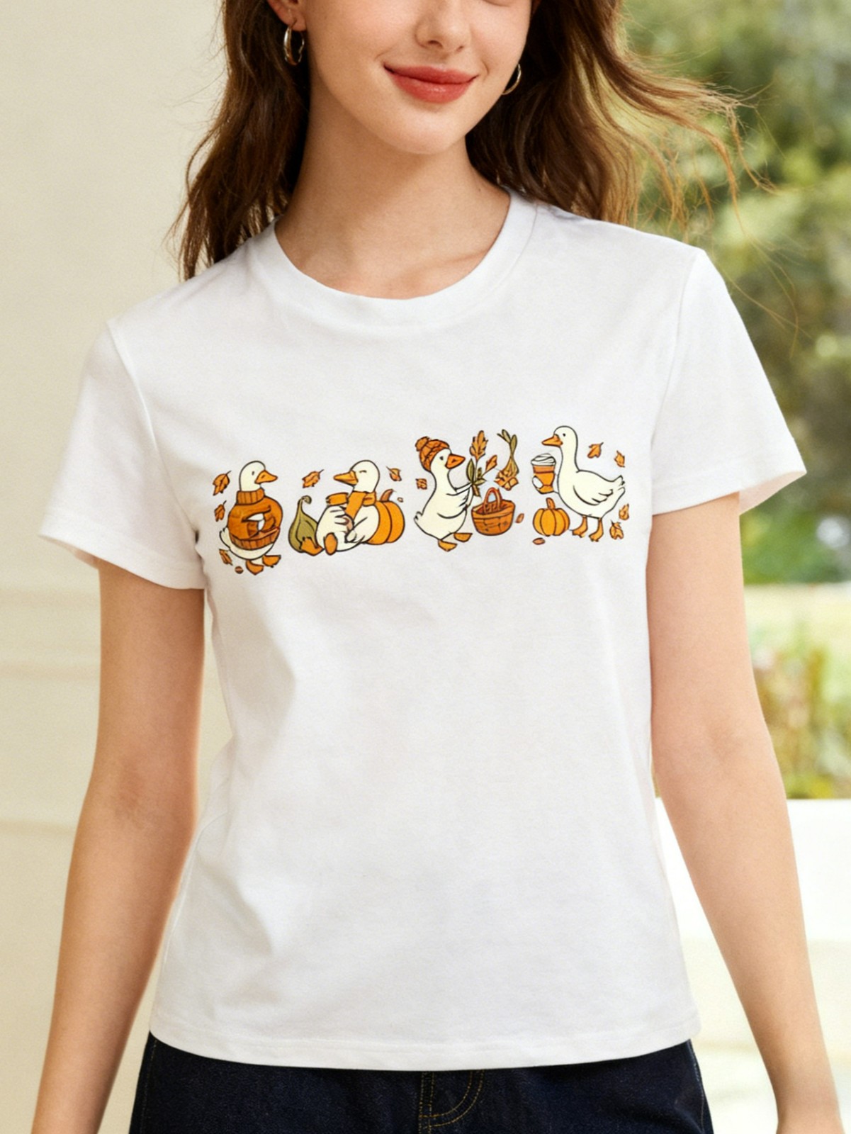 Women\'s Fall Duck Graphic Tee - Pumpkin & Autumn Leaves Casual T-Shirt S-XXL