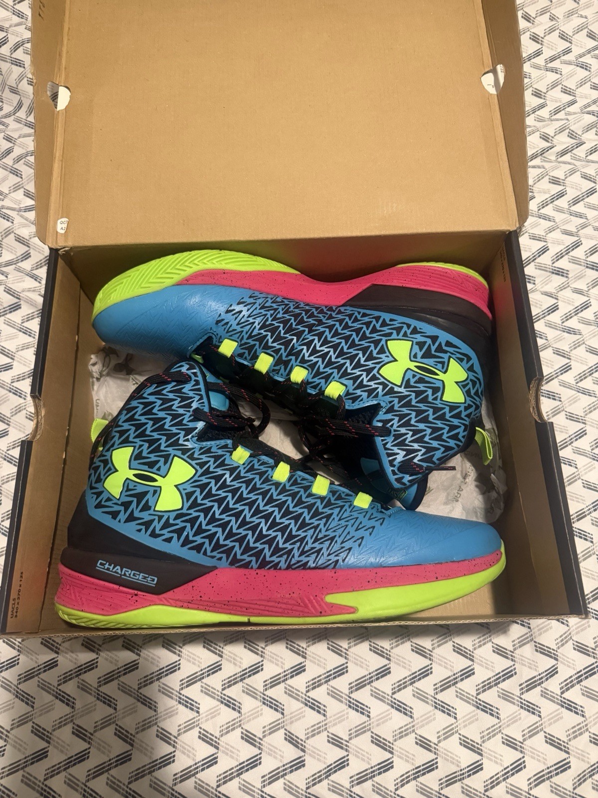 Under Armour Charged High Top Basketball Shoes Blue/Black Pink/Green