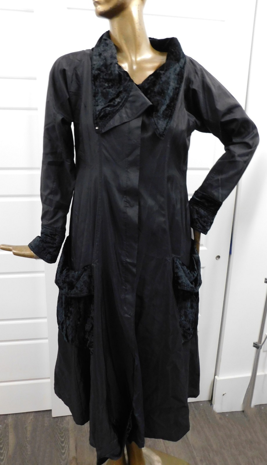 Age of Love Nataya Velvet Trim Jacket Size Large Long Black Lagenlook Coat
