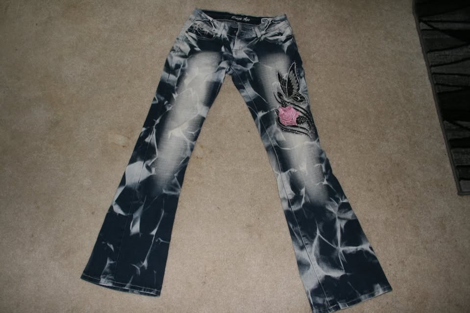 CRAZY AGE LOW RISE FLARE SOFT STRETCH JEANS