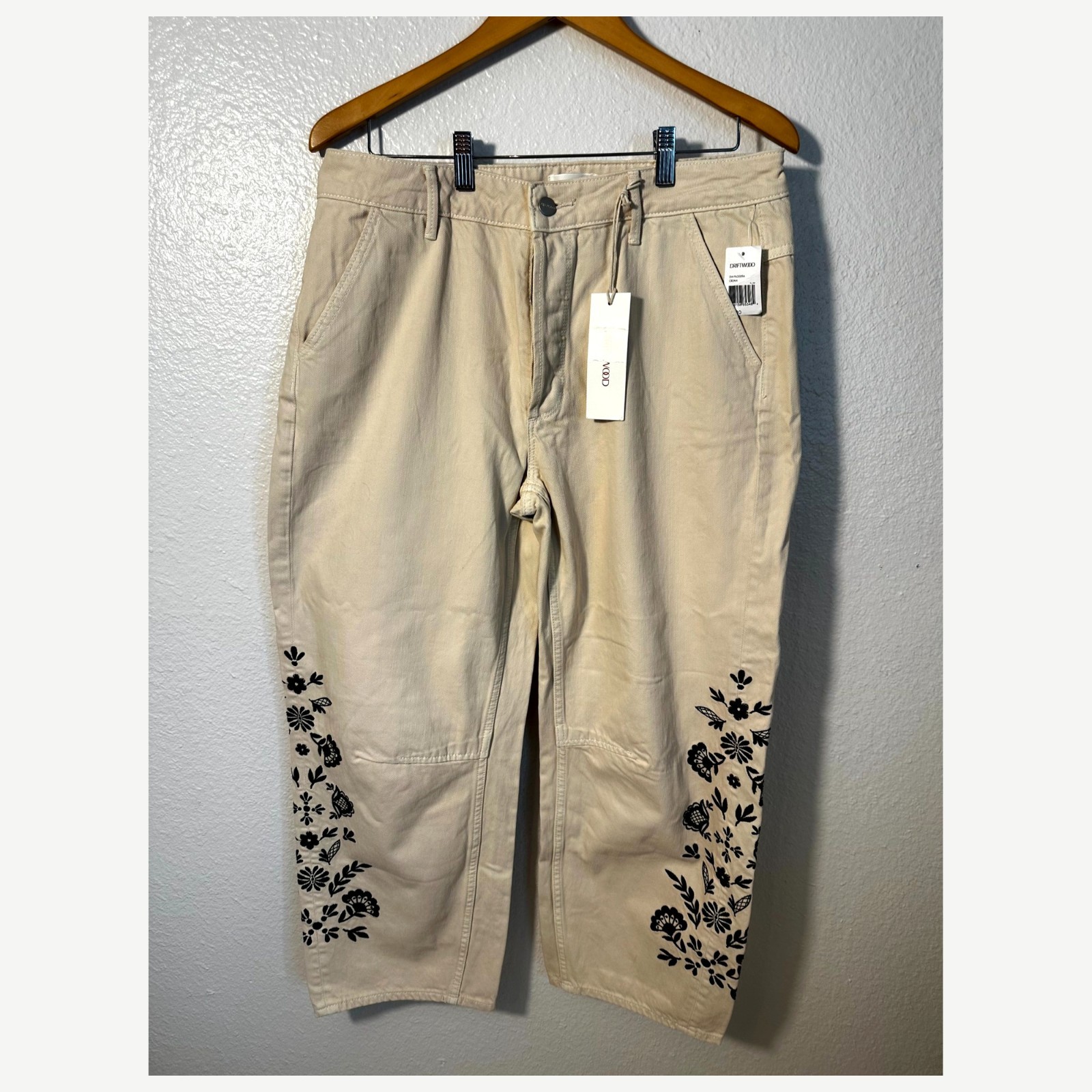 NWT Driftwood Barbara Cream Black Floral Embroidered Barrel Pants Size 30x27