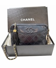 CHANEL Vintage Black Leather Shoulder Bag picture