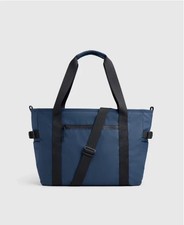 NWT QUINCE WEATHERPROOF UTILITY TOTE TRAVEL BAG CARRYON NAVY BAG MSRP $66 picture