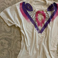 Vintage hand painted art to wear white graphic T-shirt picture
