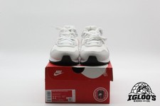 Nike Wmns Venture Runner White Washed Coral W 11.5 CK2948-100 VNDS OG Box picture