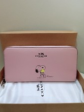 NWOT COACH x PEANUTS Long Wallet Snoopy Woodstock Leather Zip Pink picture