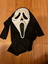 Fun World Scream Ghost Face Mask April-June 2010 picture