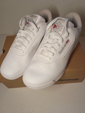 Size 9.5 Women's Reebok Princess Shoes New in Box picture