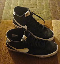Nike Men’s Mid Top Lace Up Sneakers Black/White US 13 Solid Rubber Sole picture