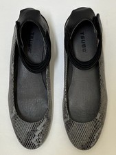 Tsubo Gylda Snake Print Leather Ankle Strap Low Wedge Grey Comfort Size 8.5 US picture
