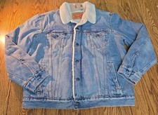 New Levi's Sherpa Trucker Men's Jacket Size L picture