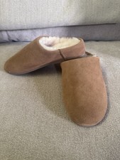 UGG Women’s Elea Slippers Size 7 Chestnut Suede Sheepskin Lined Slip On picture