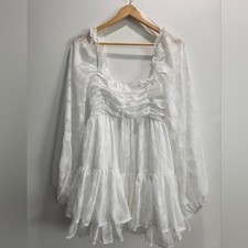 Elegant White Women's Top picture