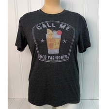 Sheshow Graphic Tee Womens Medium Gray Call Me Old Fashioned Cocktail Casual picture