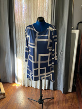 Lily By Firmiana womens 1XL blue/white/gray geometric sharkbite tunic top picture