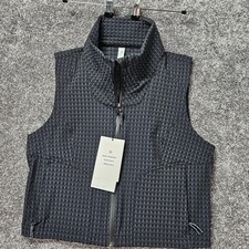 NWT Lululemon Water-Repellent Grid Fleece Hiking Vest Women's Size 10 Black Grid picture