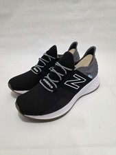 Size 11 - New Balance Fresh Foam Roav Tee Shirt - Black Light Aluminum picture