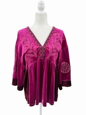 VEVERET Women's Dark Fuschia Velvet V-Neck Embroidered Kimono Delaney Blouse LAR picture