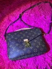 Authentic LOUIS VUITTON METIS Pochette crossbody pre-owned picture