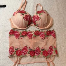 NWOT Victoria's Secret Rose Embroidered Crystal Bra and Garter Skirt Set picture