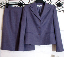 Le Suit Women's Size 8 Lavender Skirt & Suit Jacket Lined picture