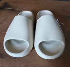 Yeezy Slide White Size 7 picture