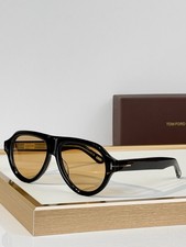 Tom Ford TF1225 Unisex Pilot Sunglasses Solid Black Frame Street Daily Shades picture