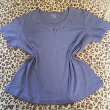 Classic elements floral embroidery shirt Size L picture