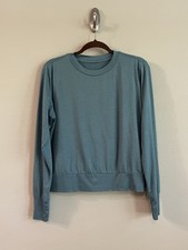 Vuori Women’s Smoke Blue Daydream Crewneck Long Sleeve Top Size L picture