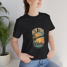 New York NY Vintage T-Shirt Brooklyn Bridge Skyline Sunset Graphic Tee picture