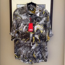 DIESEL MEN'S SHIRT SIZE 46 NWT. Short sleeve front pocket. Beautiful coloring. picture
