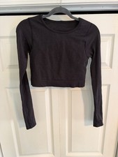 Lululemon top picture