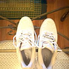 ASICS Men's White Low Top Lace-Up Sneakers Gym & Training Rubber Outsole picture