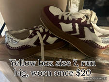Womens Yellowbox Top Lace-Up Athletic Sneakers, White/Burgundy/Silver Size 7 picture