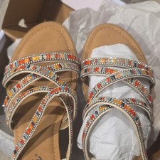 Jellypop Women’s Strappy Slip On Sandals Beige Multicolor Beaded US 10 picture