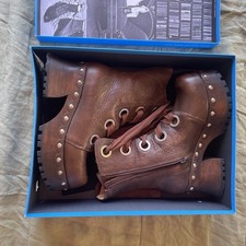 John Fluevog TweE Vogclog Brown Leather Lace-Up Studded Ankle Boots 10 picture