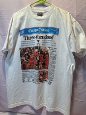 Vintage Fruit of the Loom Chicago Tribune 1993 XL T-Shirt picture