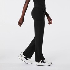 FIGS Kade Straight-Leg Cargo Scrub Pant picture