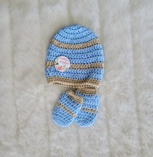 Crocheted Beanie & mittens, Newborn, Handmade -  picture