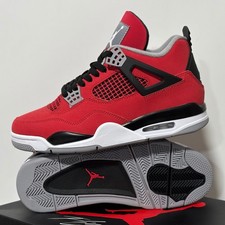 Jordan 4 Retro  