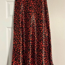 Calligraphie Women’s Small Black Red Heart Satin Midi Skirt Valentine’s Day picture