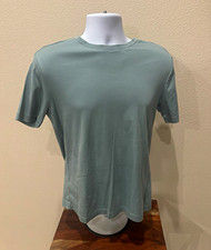 Banana Republic Luxe Touch Performance Men's M Green Solid Crew Neck T-Shirt picture